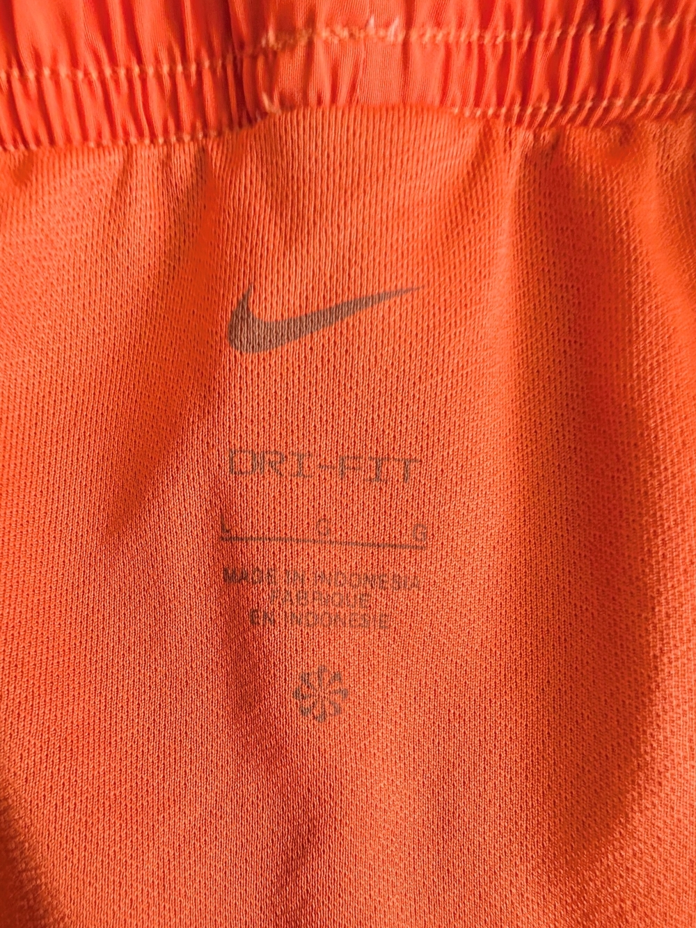 Nike Women’s Orange Print Running Shorts - Picture 4 of 6